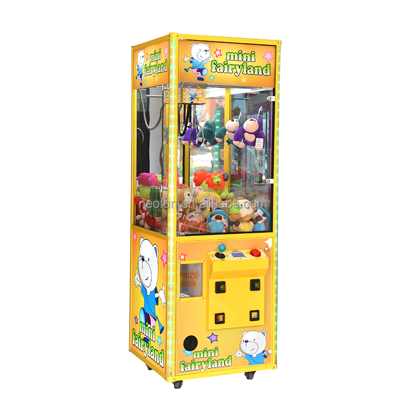 Distributore Automatico di Gio - Arcade Toy Claw Vending Machine recensione e prezzo